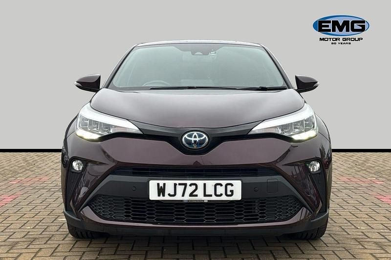 Used Toyota C-HR Design 122 HP (89 kW) 2022 Mauve/purple SUV