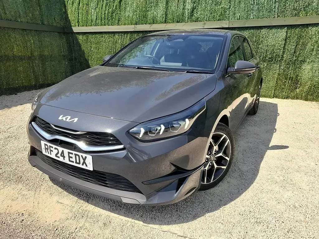 Used Kia Ceed 138 HP (101 kW) 2024 Grey Hatchback