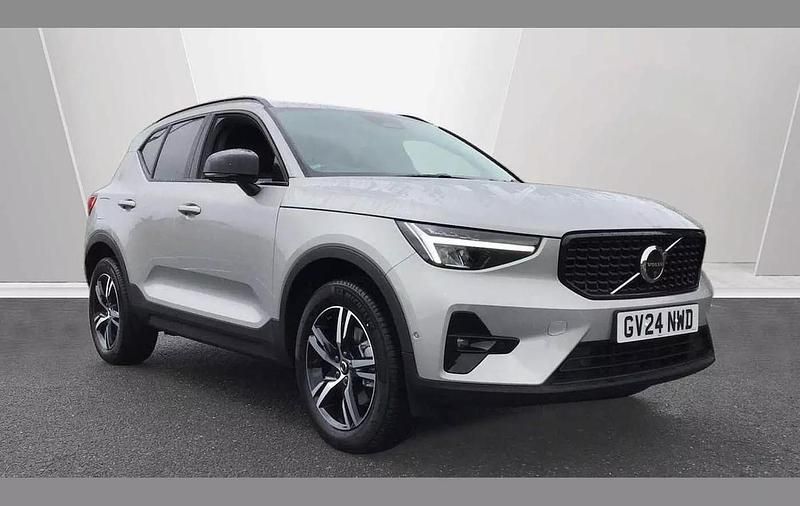 Silver Used 2024 Volvo XC40 Plus SUV | £31,950 (Fair price) - Image 1/3
