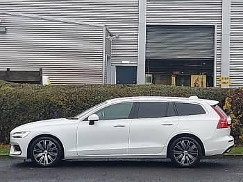 Used Volvo V60 Inscription 197 HP (144 kW) 2021 White Estate