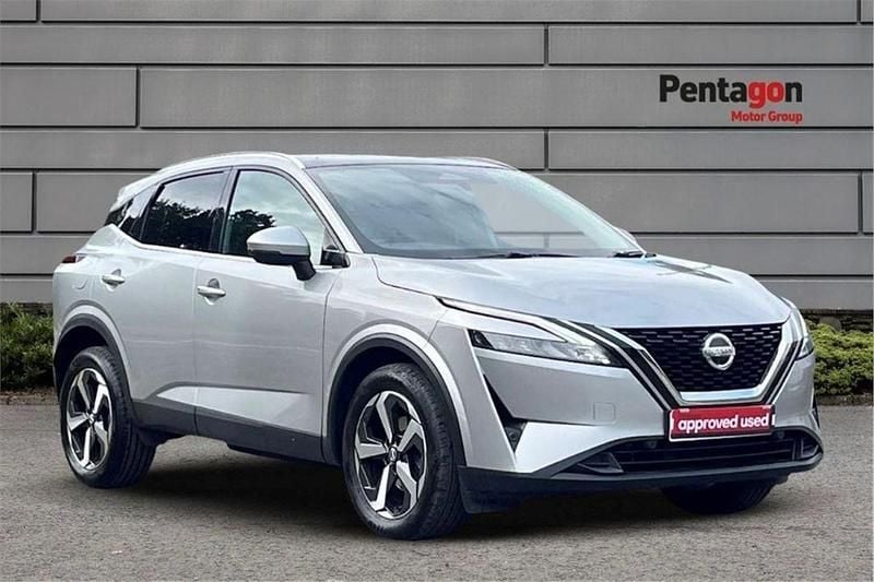 Silver Used 2021 Nissan Qashqai N-Connecta SUV | £18,994 (Fair price) - Image 1/4