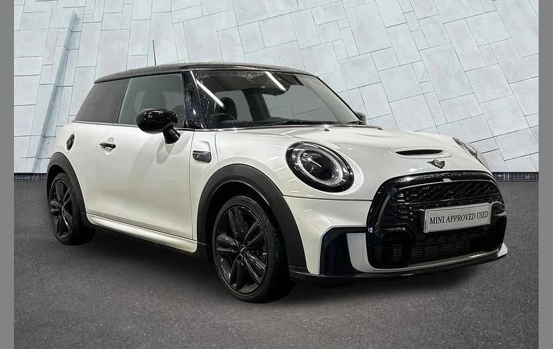 Used Mini Cooper S Premium 176 HP (129 kW) 2023 White Hatchback