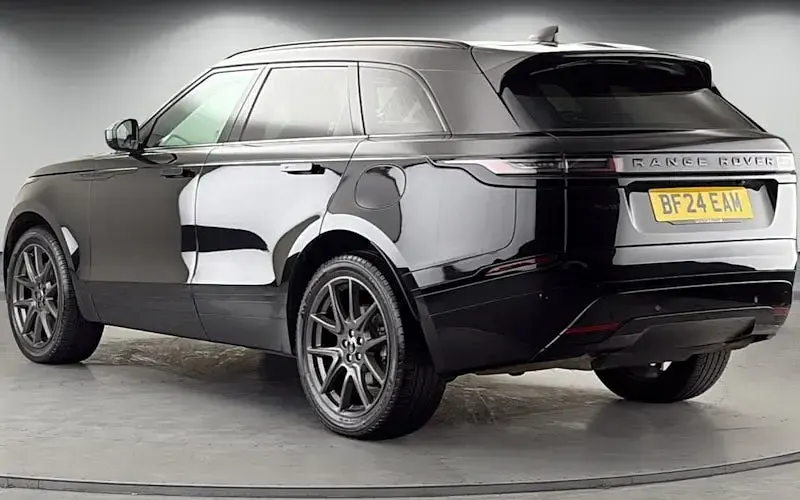 Second-hand Land Rover Range Rover Velar HSE Dynamic 404 CP (297 kW) 2024 Negru SUV