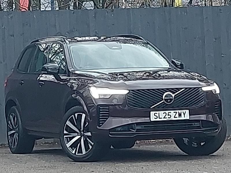 Used Volvo XC90 Plus 250 HP (183 kW) 2025 Red SUV