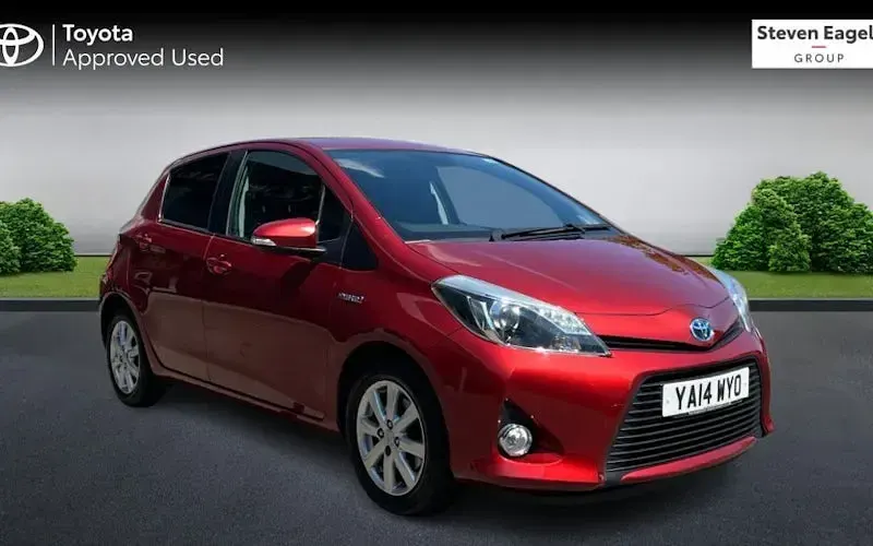 Used Toyota Yaris 101 HP (74 kW) 2014 Hatchback