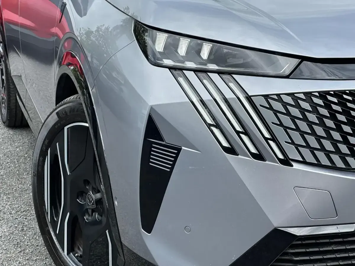 Used Peugeot 5008 GT 152 kW (207 HP) 2024 Grey SUV