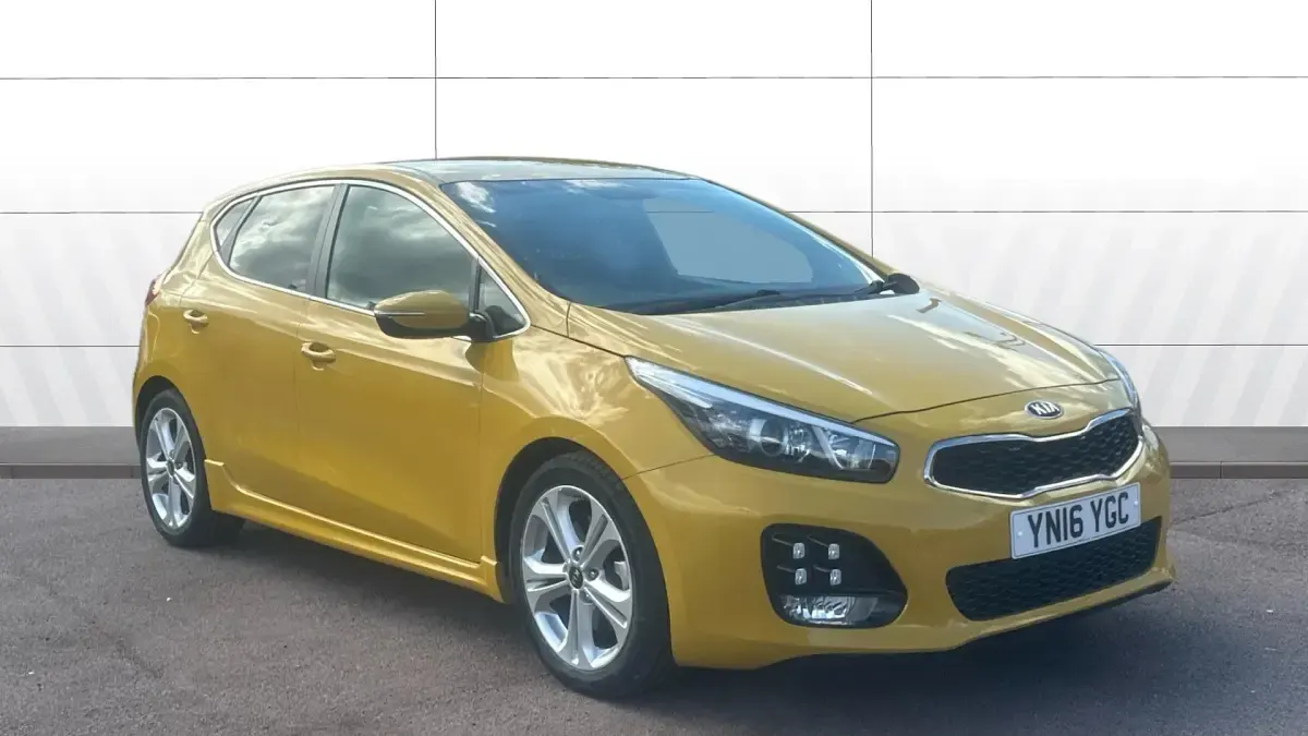 Used Kia Ceed GT-Line 120 HP (88 kW) 2016 Hatchback