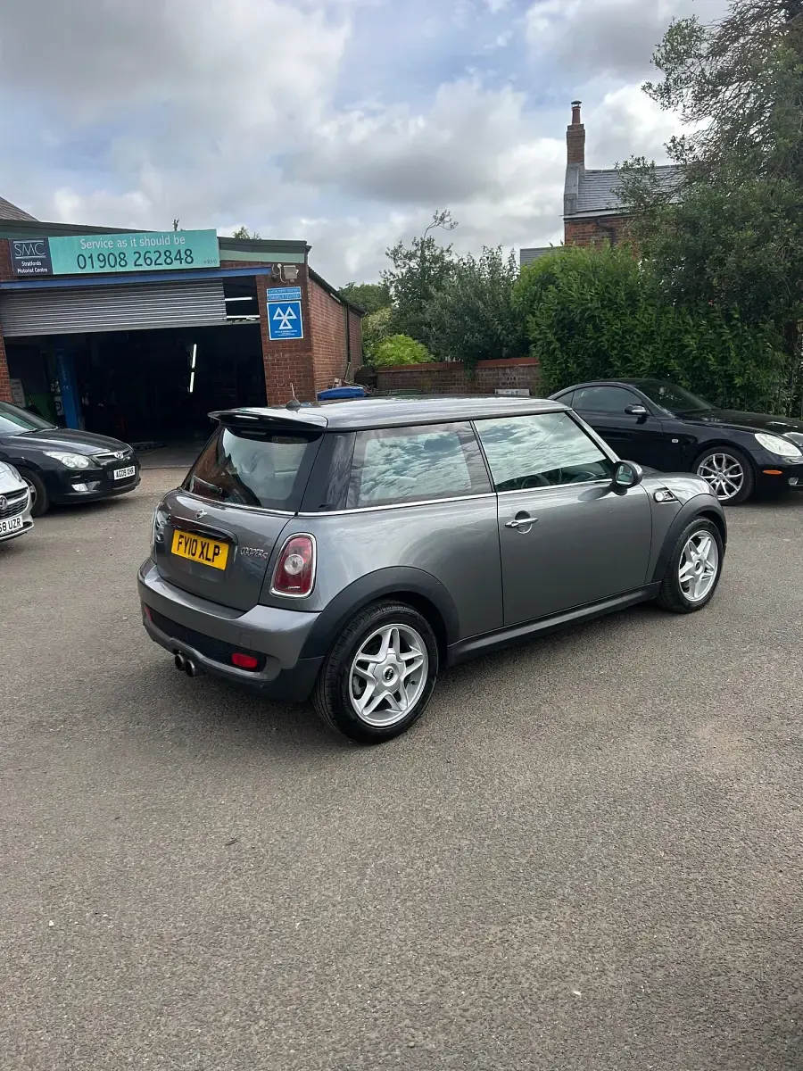 Used Mini Cooper S Hatch 184 HP (135 kW) 2010 Grey Hatchback