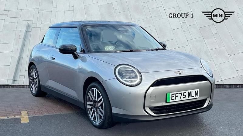 Used Mini Cooper Hatch 133 kW (181 HP) 2026 Silver Hatchback