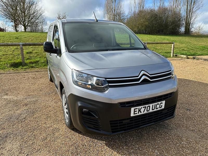 Used Citroën Berlingo 100 HP (73 kW) 2020 Grey MPV