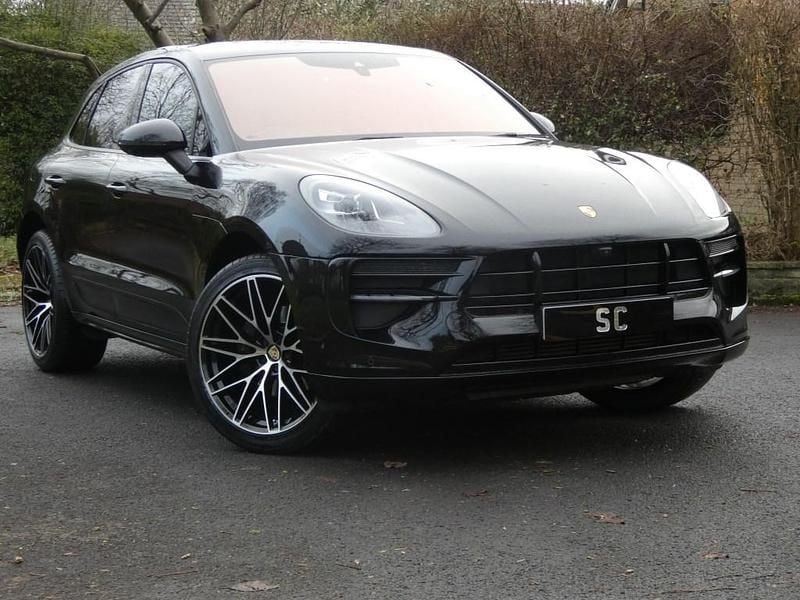 Used Porsche Macan 245 HP (180 kW) 2019 Black SUV