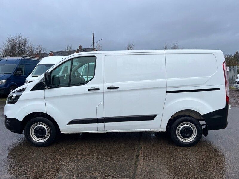 Used Ford Transit Custom 130 HP (95 kW) 2021 White Van
