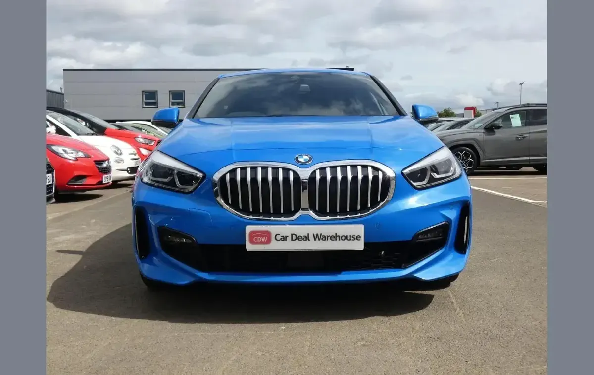 Used BMW 118 M Sport 138 HP (101 kW) 2020 Blue Hatchback