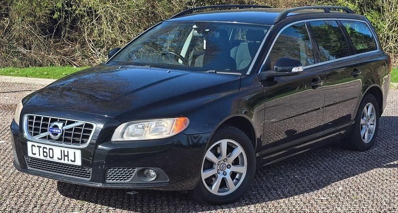 Used Volvo V70 163 HP (119 kW) 2011 Black Estate