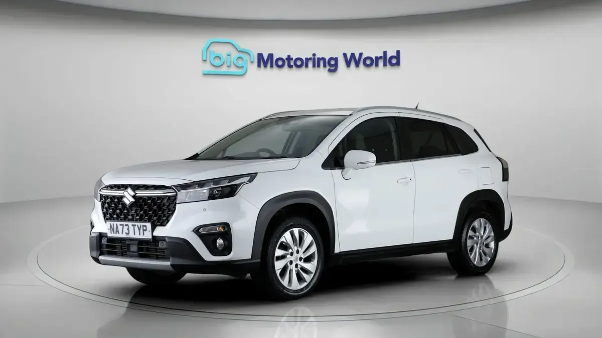 Used Suzuki SX4 2023 White Hatchback