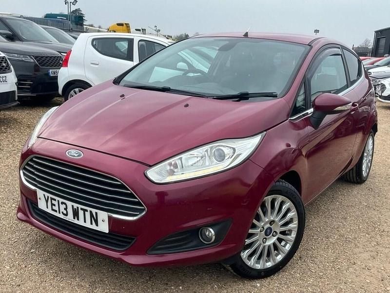 Used Ford Fiesta Titanium 2013 Red Hatchback