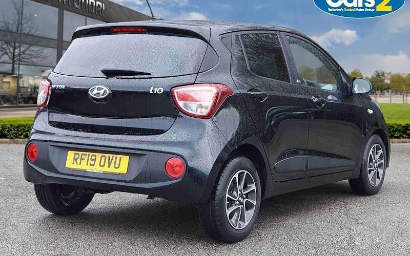 Used Hyundai i10 GO! 67 HP (49 kW) 2018 Black Hatchback
