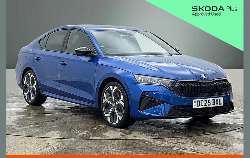 Used Skoda Octavia vRS 265 HP (194 kW) 2025 Race blue metallic Hatchback