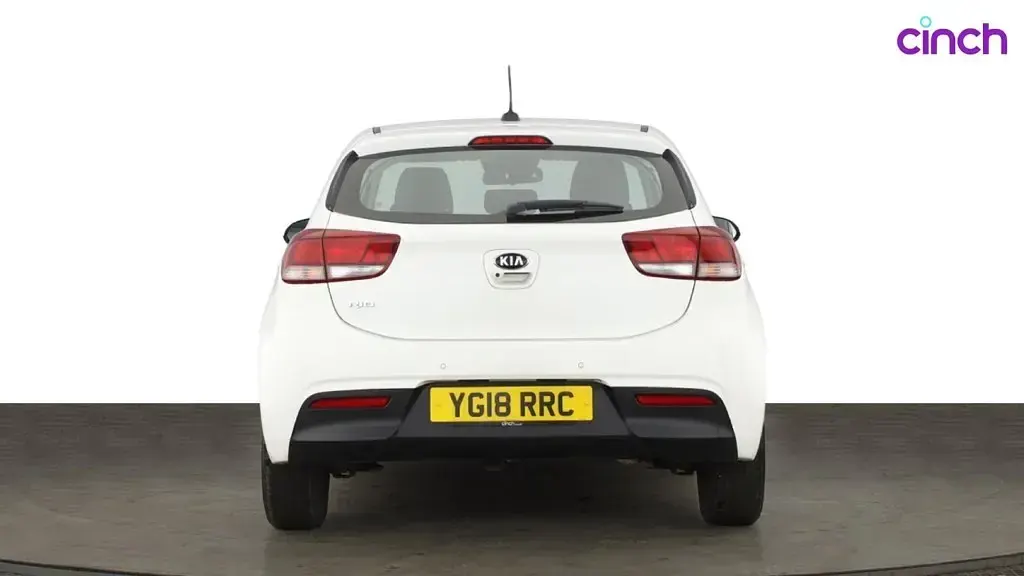 Used Kia Rio 2018 White Hatchback