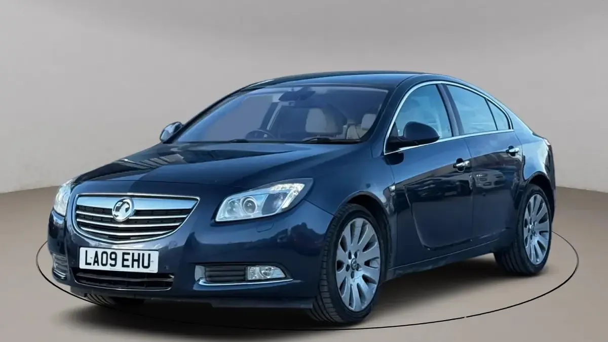 Begagnad Vauxhall Insignia Elite 160 HK (117 kW) 2009 Blå Halvkombi