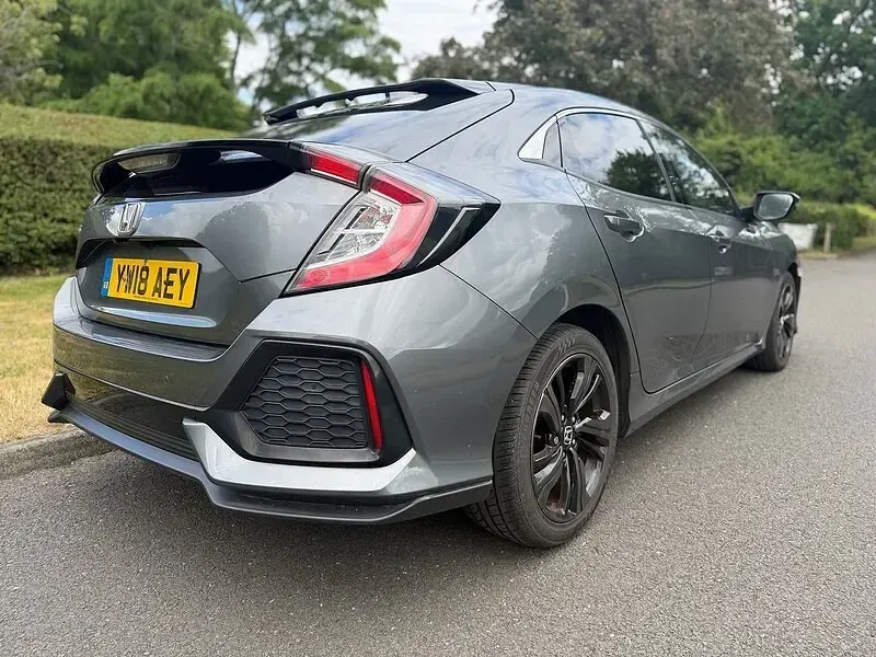 Used Honda Civic SR 126 HP (92 kW) 2018 Grey Hatchback