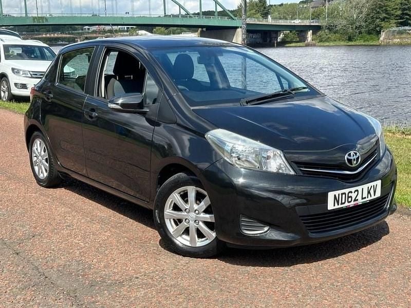 Black Used 2012 Toyota Yaris Hatchback | £4,999 (Fair price) - Image 1/4