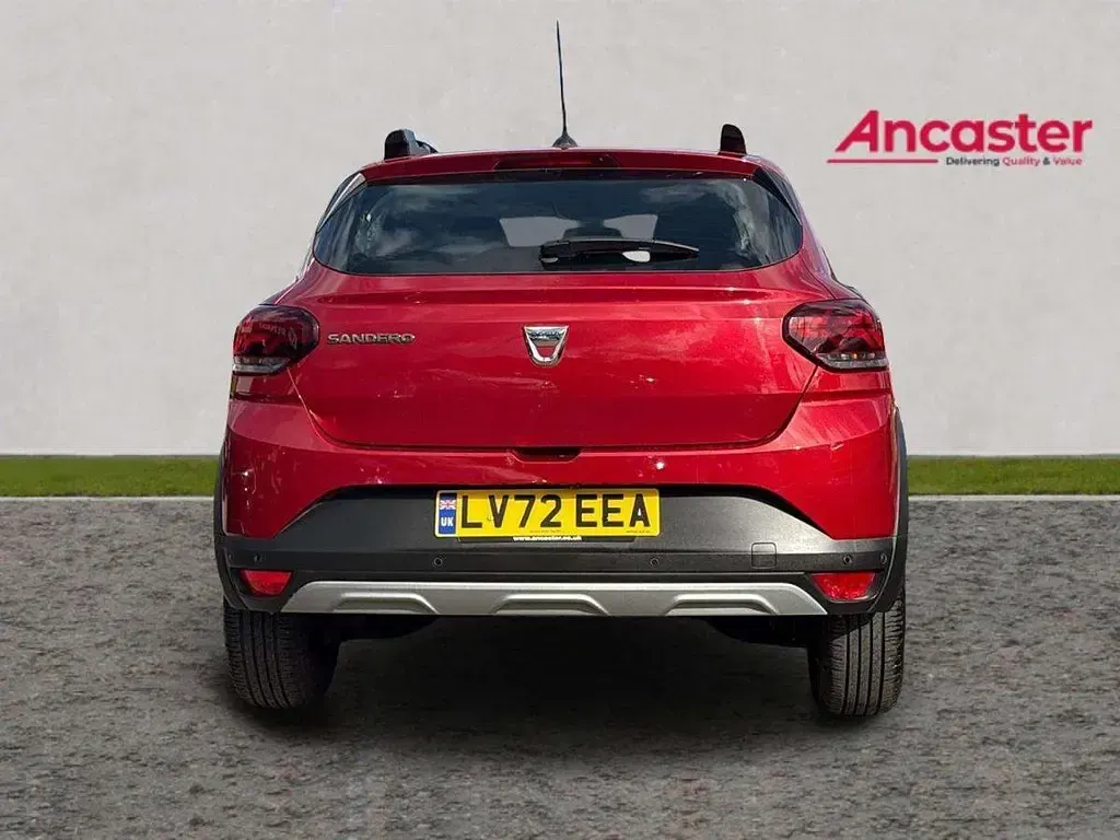 Used Dacia Sandero Prestige 90 HP (66 kW) 2022 Red SUV