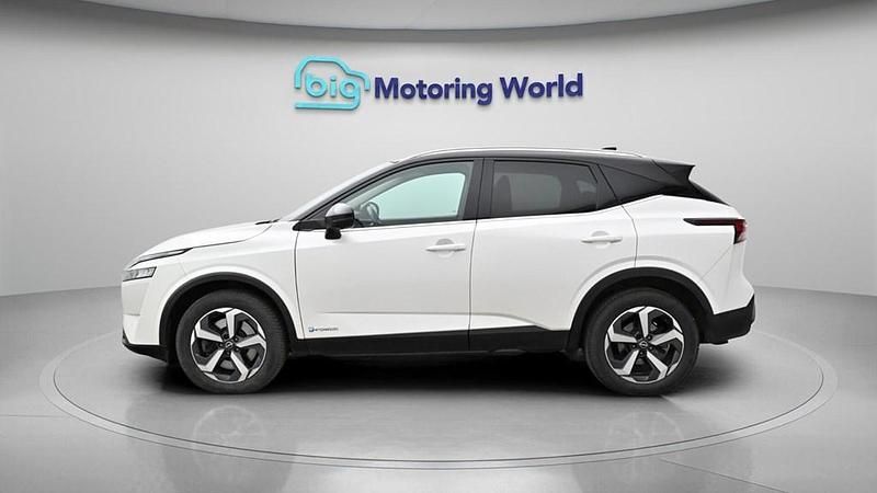 Used Nissan Qashqai N-Connecta 190 HP (139 kW) 2022 White SUV