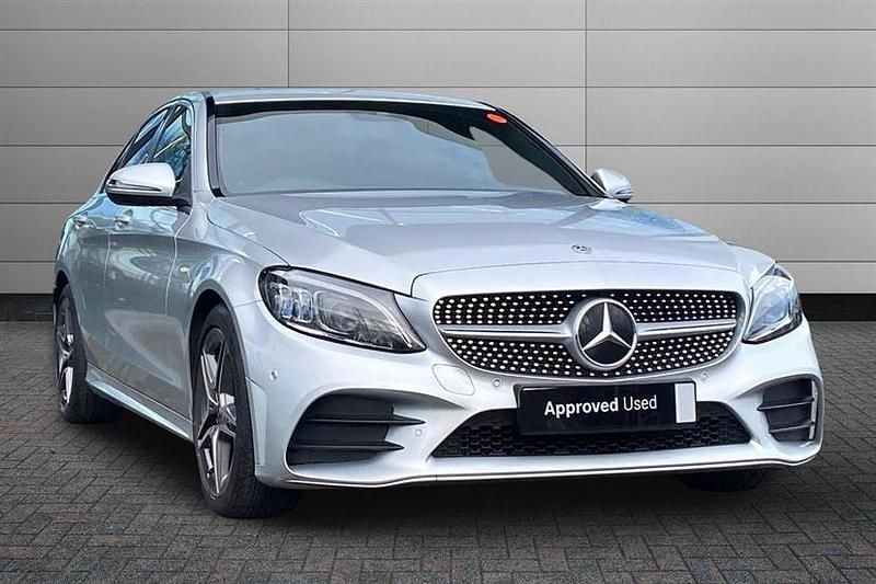 Used Mercedes C300 AMG line 258 HP (189 kW) 2019 Silver Sedan