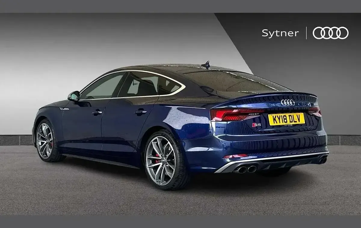 Used Audi A5 Design 348 HP (255 kW) 2018 Blue Coupe