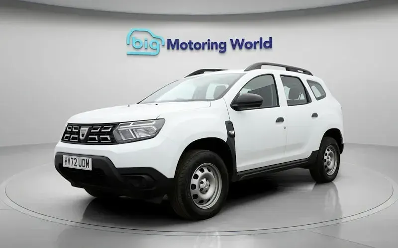 Used Dacia Duster Essentiel 90 HP (66 kW) 2022 White SUV