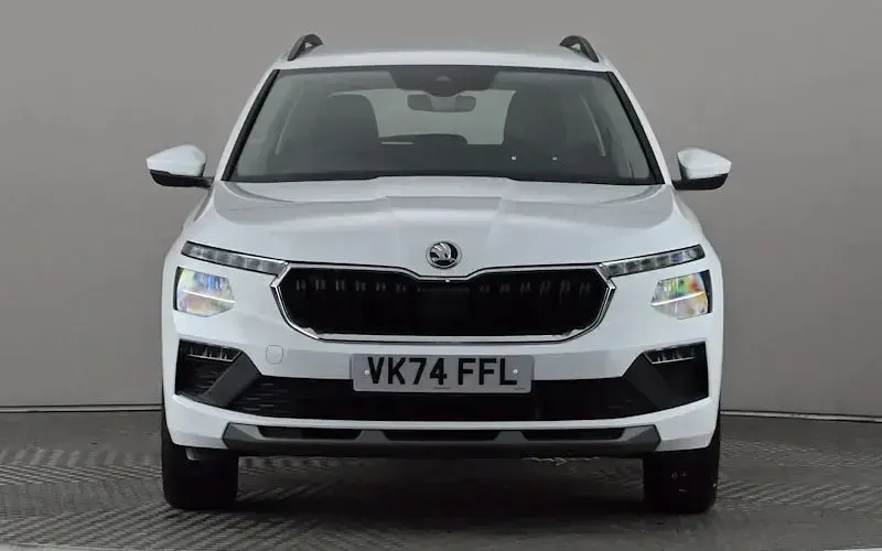 Used Skoda Kamiq SE 95 HP (69 kW) 2024 White SUV