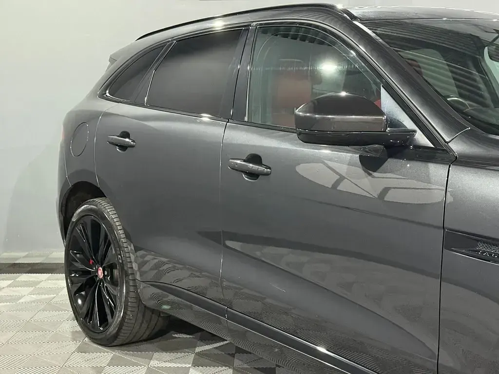 Used Jaguar F-Pace S 300 HP (220 kW) 2019 Grey SUV