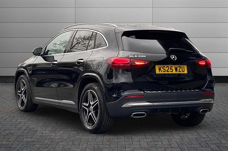Used Mercedes GLA200 Executive 163 HP (119 kW) 2025 Cosmos black SUV