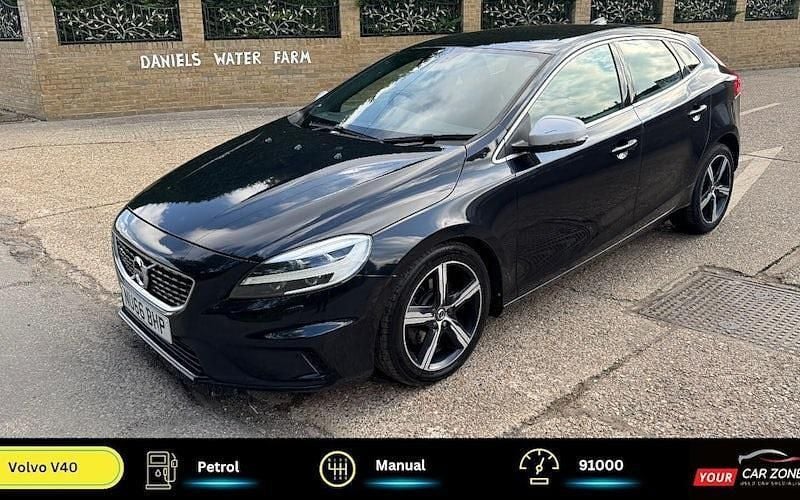Used 2019 Volvo V40 R-Design Estate | £7,100 (Good price) - Image 1/4