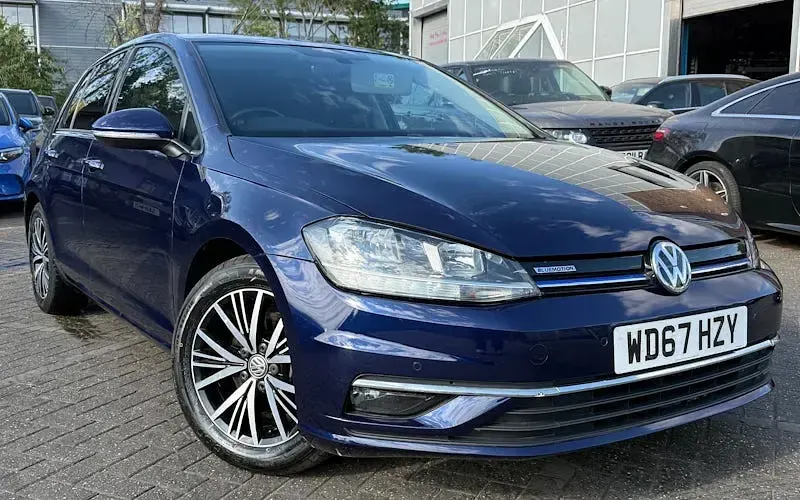 Used VW Golf VII SE 131 HP (96 kW) 2017 Hatchback