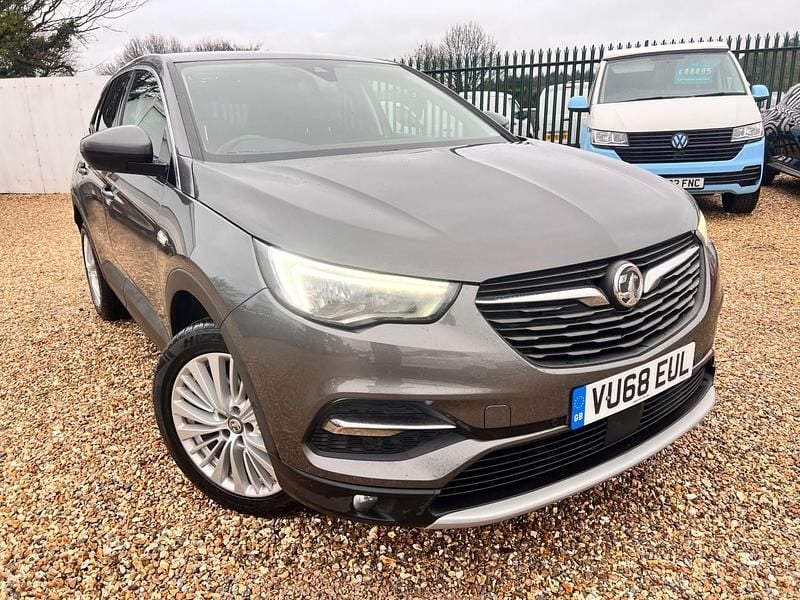 Used Vauxhall Grandland X S 130 HP (95 kW) 2018 Grey SUV
