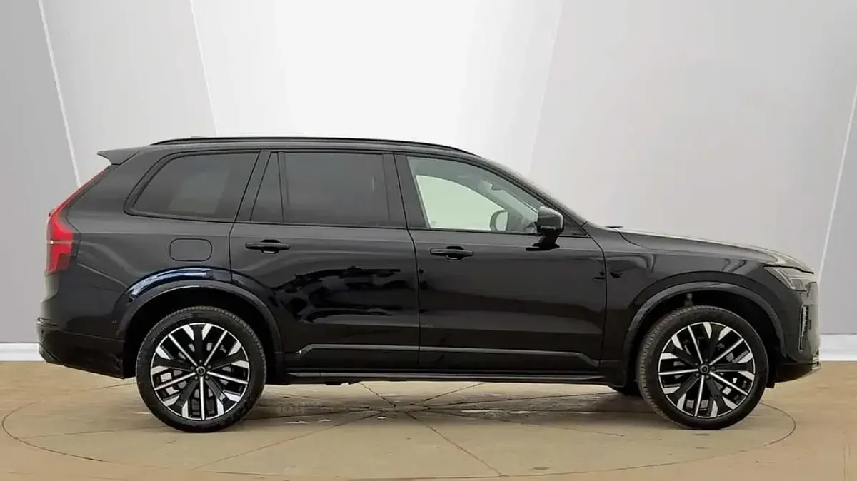 Used Volvo XC90 Ultra 455 HP (334 kW) 2025 Black SUV