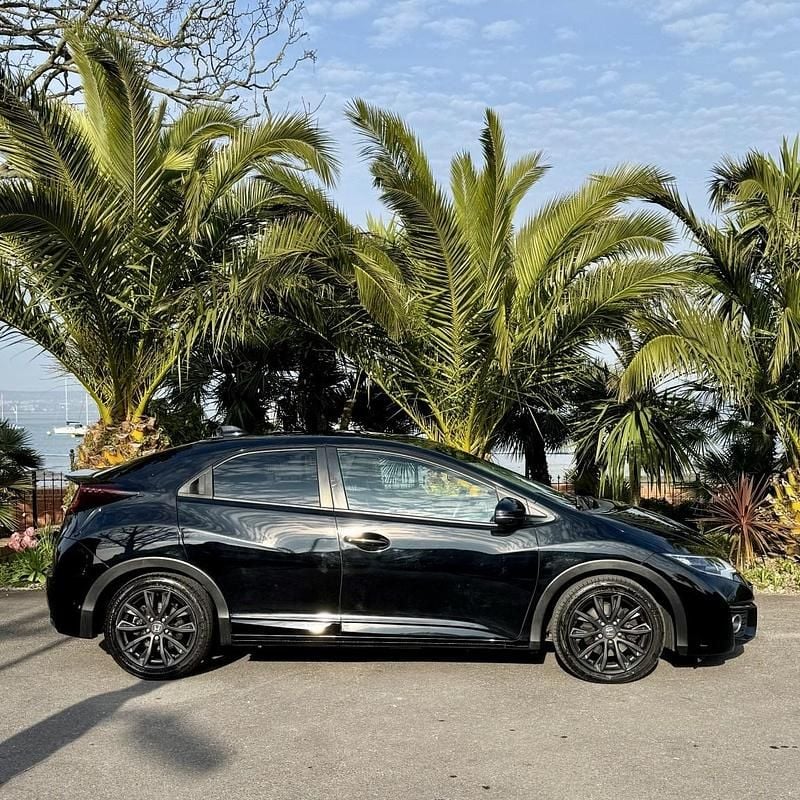 Used Honda Civic SR 120 HP (88 kW) 2015 Black Hatchback