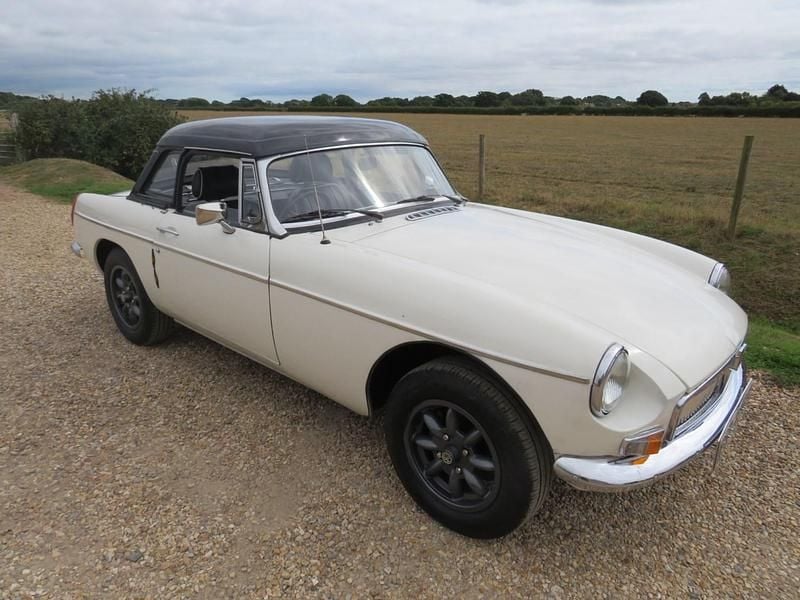 White Used 1978 MG B Cabriolet | £5,750 - Image 1/4