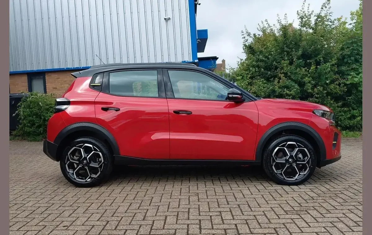 New Citroën C3 99 HP (72 kW) 2026 Red SUV