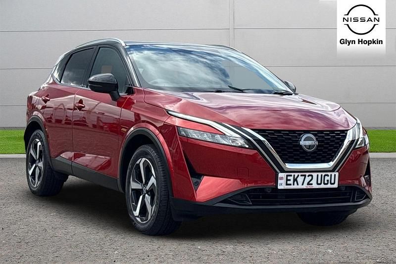 Red Used 2022 Nissan Qashqai N-Connecta SUV | £16,877 (Fair price) - Image 1/4