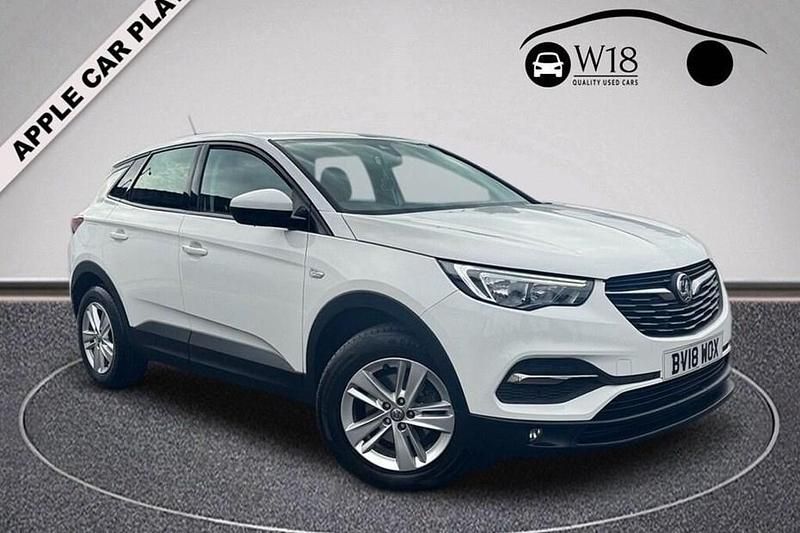 White Used 2018 Vauxhall Grandland X S SUV | £8,495 (Good price) - Image 1/1