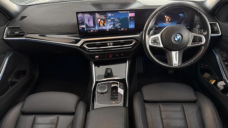 Used BMW 330e M Sport 288 HP (211 kW) 2023 Blue Estate