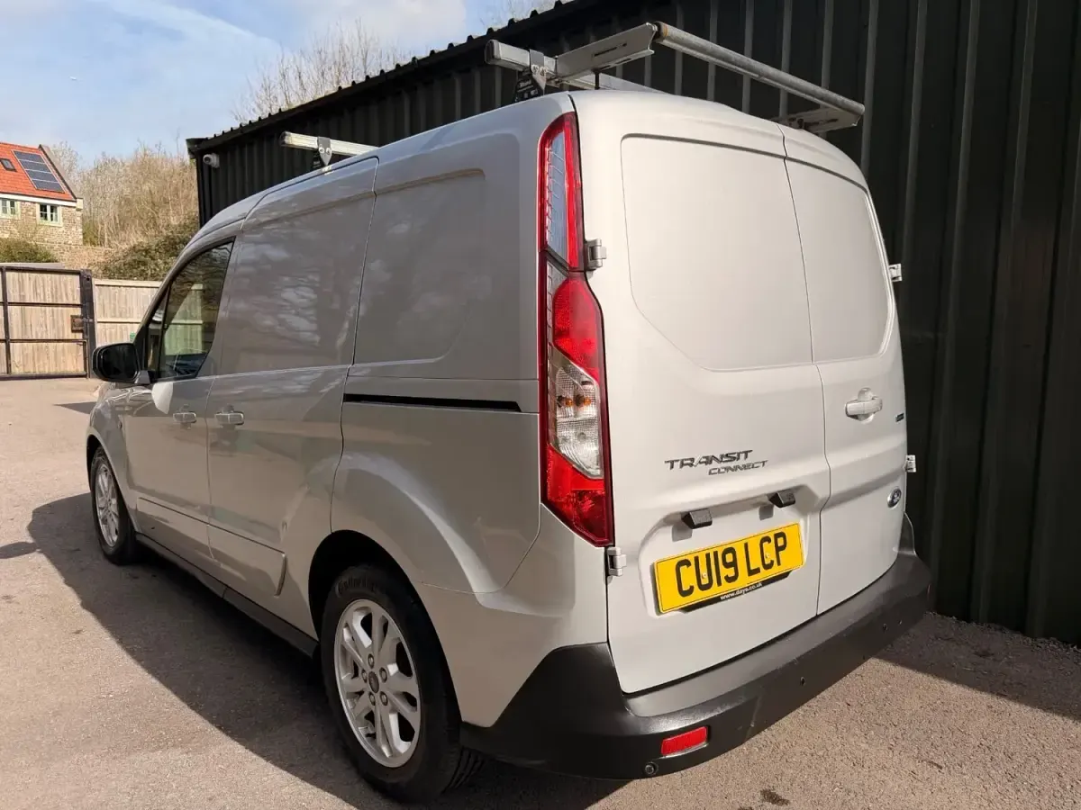 Second-hand Ford Transit Connect Limited 120 CP (88 kW) 2019 Argintiu Monovolum