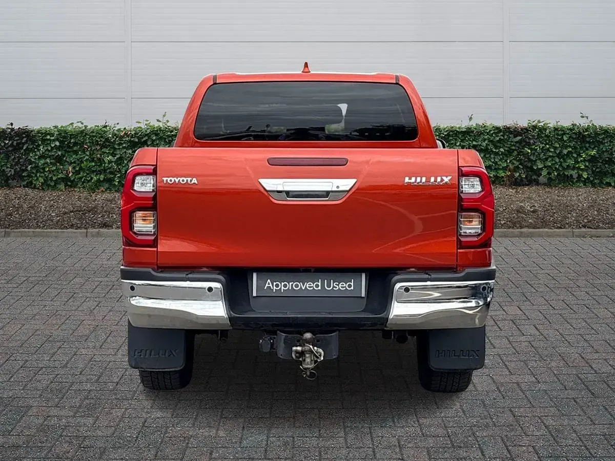 Used Toyota HiLux 2023 Orange Pickup