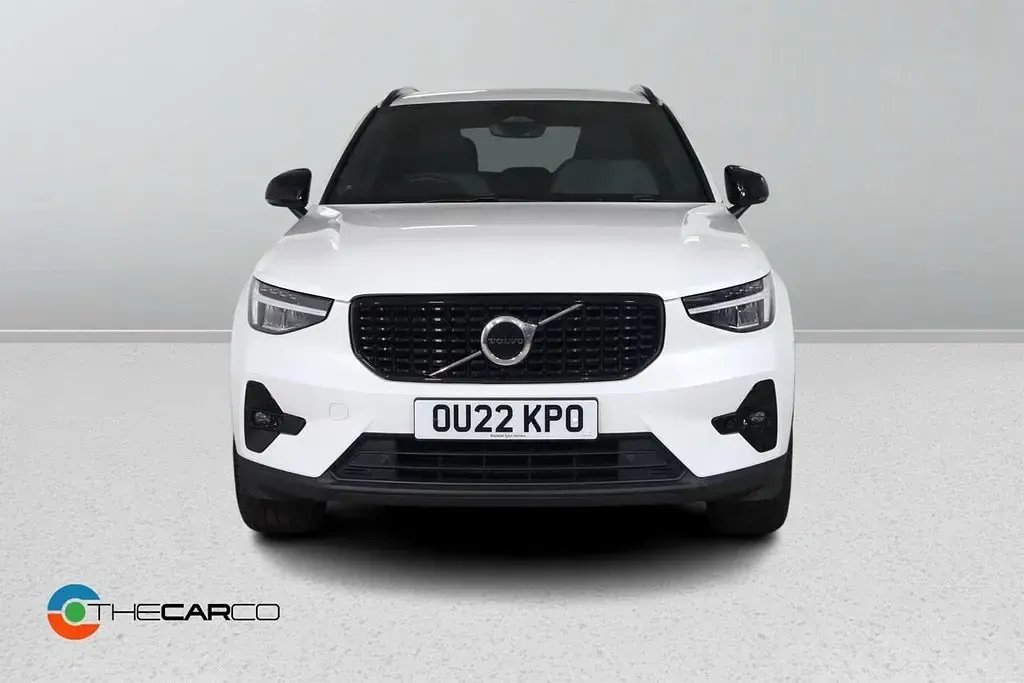 Used Volvo XC40 Plus 2022 White SUV