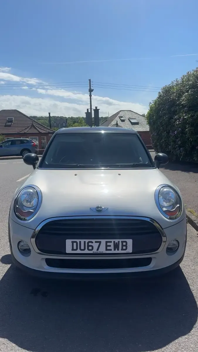 Used Mini Cooper D Hatch 116 HP (85 kW) 2017 Silver Hatchback