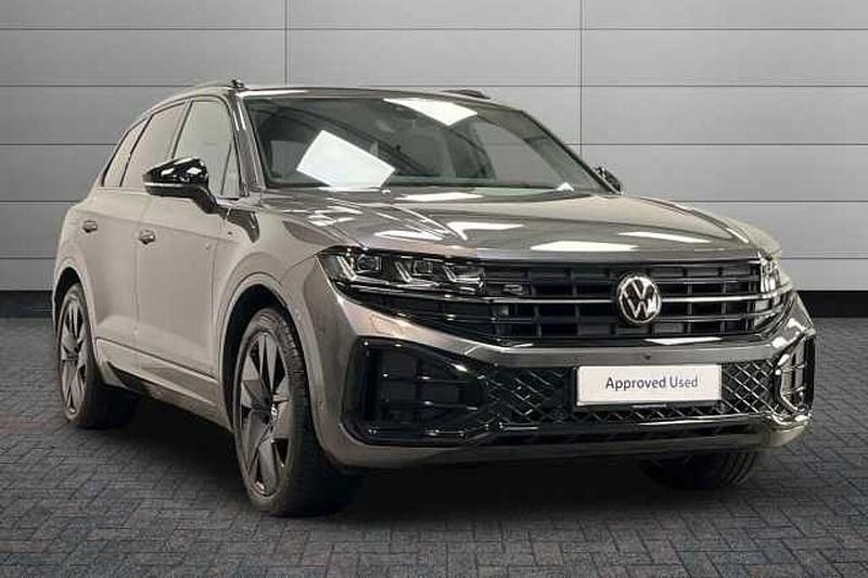 Grey Used 2025 VW Touareg Black Edition SUV | £49,990 (Good price) - Image 1/4