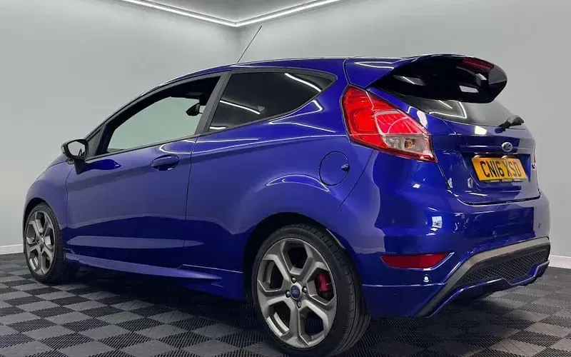 Usado Ford Fiesta ST 182 HP (133 kW) 2016 Azul Citadino